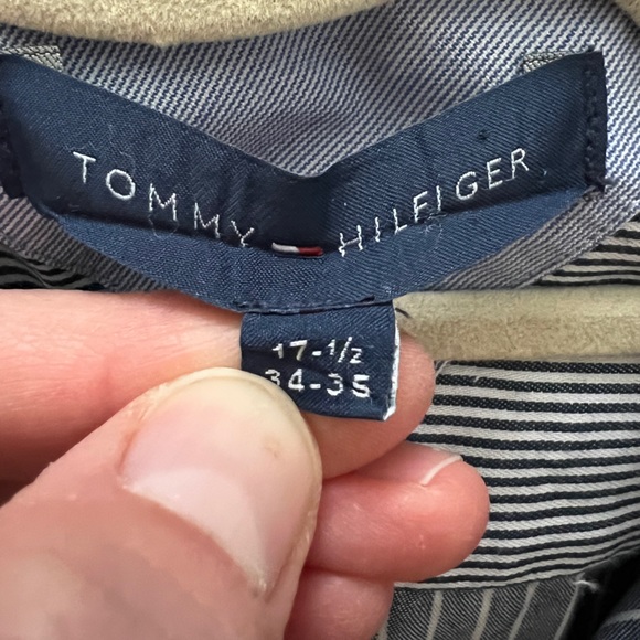 Tommy Hilfiger blue white cotton pinstripe men’s button up dress shirt slim fit - Picture 10 of 15